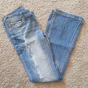 Ariya jeans